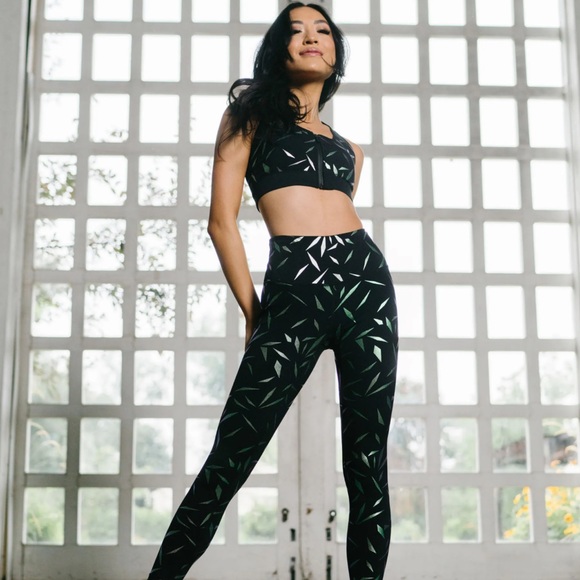 Black Rhombus Luxe High Rise Zyia 7/8 Leggings - Picture 1 of 8
